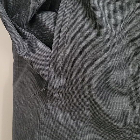 Eddie Bauer Rain Jacket - Picture 3 of 6